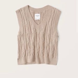 Abercrombie & Fitch sweater vest